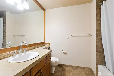 25 N Broadway #209, Tacoma, WA 98403 - Photo 7