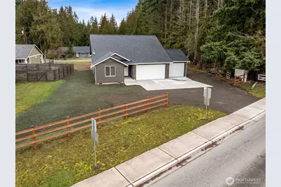 401 Pershing Avenue, Carbonado, WA 98323 - Photo 3