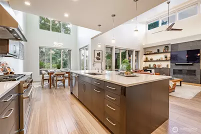 8778 Clubhouse Point Drive, Blaine, WA 98230 - Photo 15