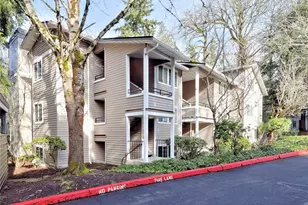 10016 NE 120th Ln, Kirkland, WA 98034 - Photo 1