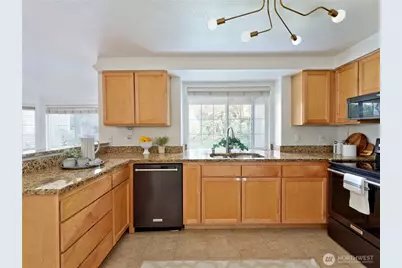 10016 NE 120th Lane #F-101, Kirkland, WA 98034 - Photo 5