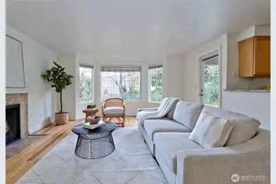 10016 NE 120th Lane #F-101, Kirkland, WA 98034 - Photo 11