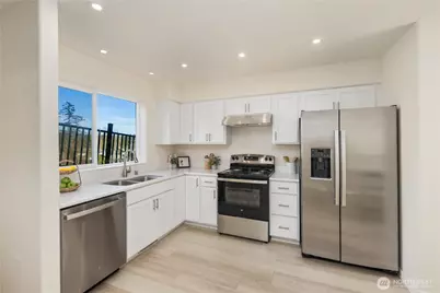 1032 2 Guard Street, Friday Harbor, WA 98250 - Photo 3