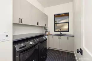 15014 SE 22nd St, Bellevue, WA 98007 - Photo 31