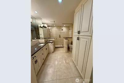 9901 NE 4th Street #3, Bellevue, WA 98004 - Photo 13