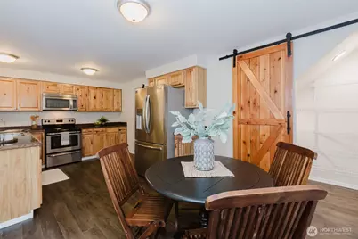 611 NE Conifer Drive, Bremerton, WA 98311 - Photo 9