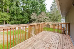 611 NE Conifer Dr, Bremerton, WA 98311 - Photo 23