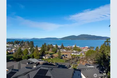 2712 17th Street, Anacortes, WA 98221 - Photo 1