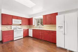 418 SW Canyon Loop, Winlock, WA 98596 - Photo 7