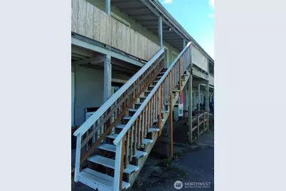 400 9th Street, Raymond, WA 98577 - Photo 11