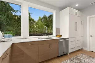 13068 SE 19th Ct, Bellevue, WA 98005 - Photo 21