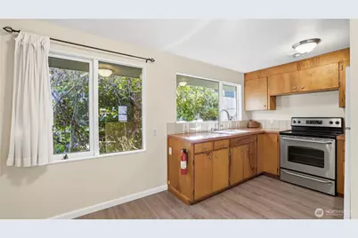 4721 26th Avenue SW, Seattle, WA 98106 - Photo 13