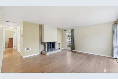 4721 26th Avenue SW, Seattle, WA 98106 - Photo 9