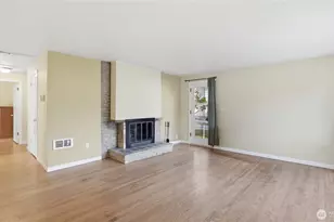 4721 26th Ave SW, Seattle, WA 98106 - Photo 9