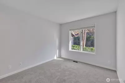 7929 Cyrus Place, Edmonds, WA 98026 - Photo 15