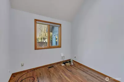 7929 Cyrus Place, Edmonds, WA 98026 - Photo 17