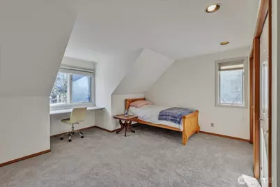 7929 Cyrus Place, Edmonds, WA 98026 - Photo 25