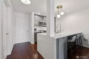 520 2nd Ave W, Seattle, WA 98119 - Photo 9