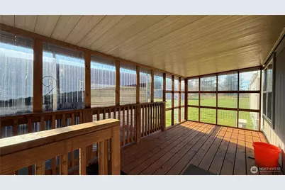 7 Meander Way, Aberdeen, WA 98520 - Photo 9