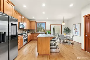 2870 NE Logan St, Issaquah, WA 98029 - Photo 9