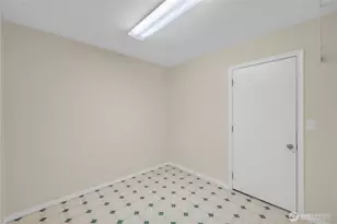 16704 Cobblestone Dr, Lynnwood, WA 98037 - Photo 27