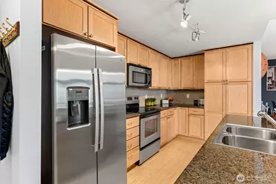 1501 Tacoma Avenue S #508, Tacoma, WA 98402 - Photo 17