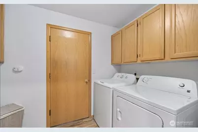 5525 Highland Drive SE, Auburn, WA 98092 - Photo 25