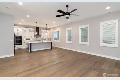 9513 38th Street E, Edgewood, WA 98371 - Photo 19