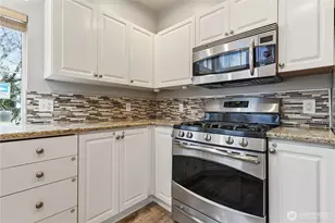 5624 S 233rd St, Kent, WA 98032 - Photo 15