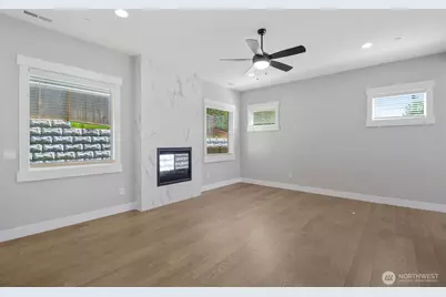 3829 95th Avenue E, Edgewood, WA 98371 - Photo 7