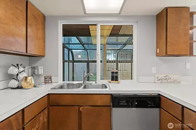 10523 NE 197th Street, Bothell, WA 98011 - Photo 15