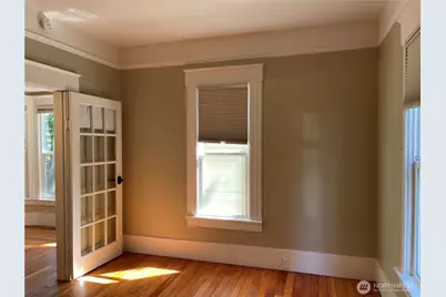 1522 Taylor Avenue N, Seattle, WA 98109 - Photo 15