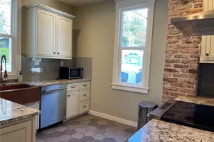 1522 Taylor Ave N, Seattle, WA 98109 - Photo 19