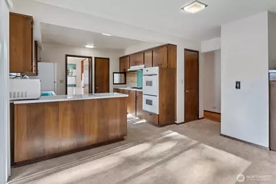 18111 SE 147th Street, Renton, WA 98059 - Photo 15