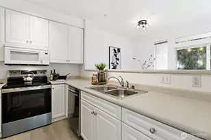 15150 140th Way SE, Renton, WA 98058 - Photo 13