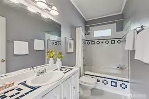 6734 18th Ave NW, Seattle, WA 98117 - Photo 17