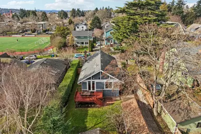 6734 18th Avenue NW, Seattle, WA 98117 - Photo 35