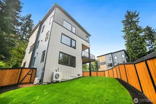 13105 SE 19th Ct, Bellevue, WA 98005 - Photo 3