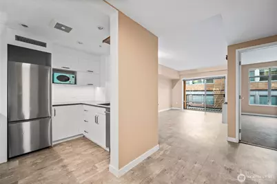 701 Columbia Street #415, Vancouver, WA 98660 - Photo 3