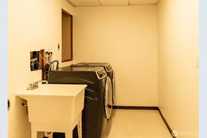 17529 Brook Boulevard, Bothell, WA 98012 - Photo 23