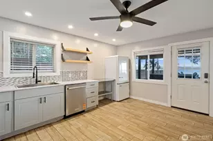 2153 Highland Dr, Camano Island, WA 98282 - Photo 17