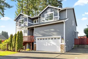 2017 NE 24th Pl, Renton, WA 98056 - Photo 1