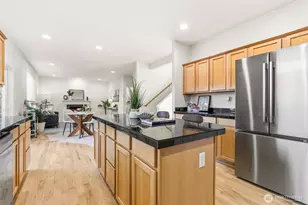 2017 NE 24th Pl, Renton, WA 98056 - Photo 11