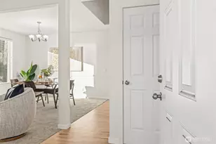 2017 NE 24th Pl, Renton, WA 98056 - Photo 7