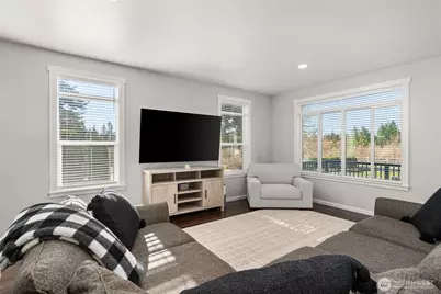 9912 138th Avenue SE, Rainier, WA 98576 - Photo 7