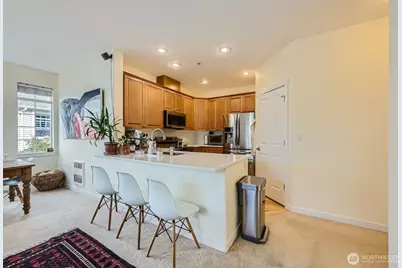 1855 Trossachs Blvd SE #705, Sammamish, WA 98075 - Photo 9