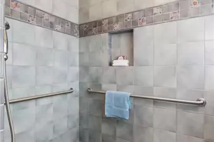 8204 East Side Dr NE, Tacoma, WA 98422 - Photo 17