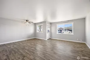 1314 Pershing Rd, Moses Lake, WA 98837 - Photo 3