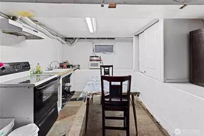 12206 1st Avenue S, Seattle, WA 98168 - Photo 15