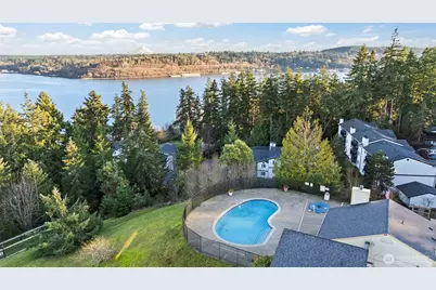 1725 W Sunn Fjord Lane #J304, Bremerton, WA 98312 - Photo 5